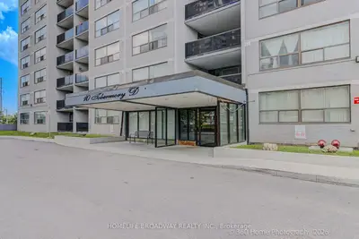 10 Tobermory Drive 512, Toronto, On M3n 2y5