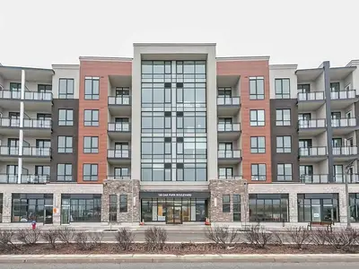 Condo Apartment in Oakville