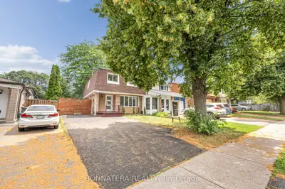 Semi-Detached in Mississauga