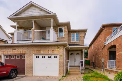 Semi-Detached in Mississauga