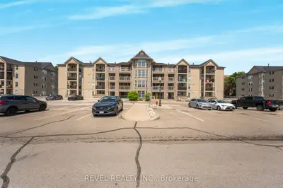 Condo Apartment in Burlington