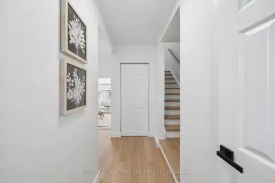 30 Venetian Crescent 128, Toronto, On M3n 2l8