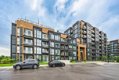 Condo Apartment in Oakville