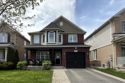 Detached in Burlington