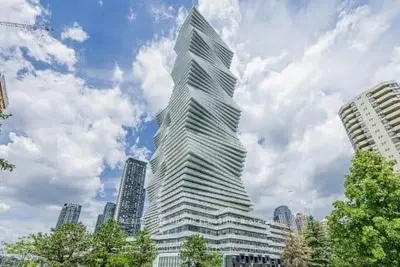 Condo Apartment in Mississauga