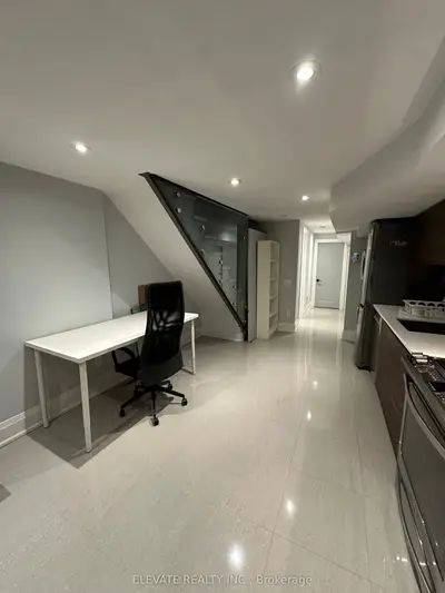 220 Gilbert Avenue Basement, Toronto, On M6e 4w5