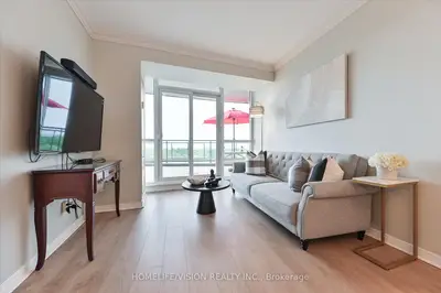 Condo Apartment in Toronto