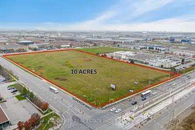 70 Superior Boulevard, Mississauga, On L5t 2x9