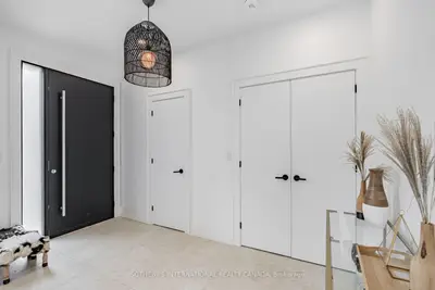 6 Twenty Fifth Street, Toronto, On M8v 3p3