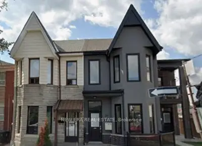 Triplex in Toronto