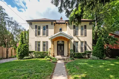 Detached in Burlington