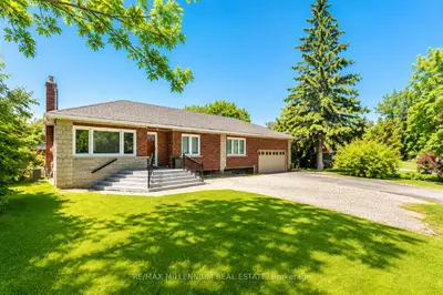 1285 Rebecca Street, Oakville, On L6l 1z3