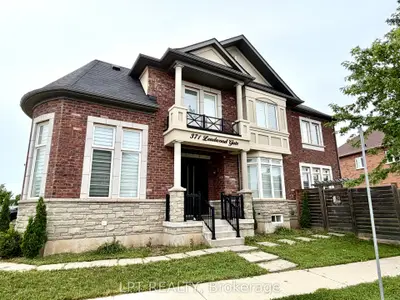 Detached in Oakville