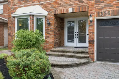 1356 Mapleridge Crescent, Oakville, On L6m 2g6