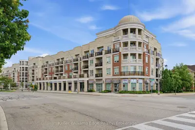 Condo Apartment in Oakville
