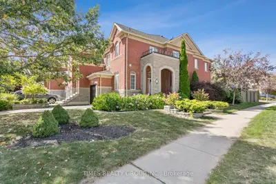 212 Creek Path Avenue, Oakville, On L6l 6t5