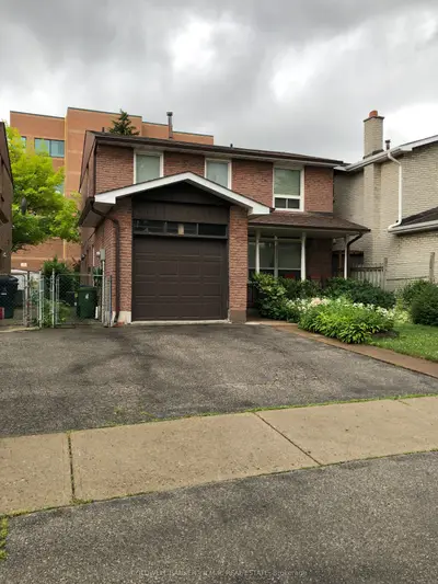 5 Brownridge Crescent, Toronto, On M9v 4m4