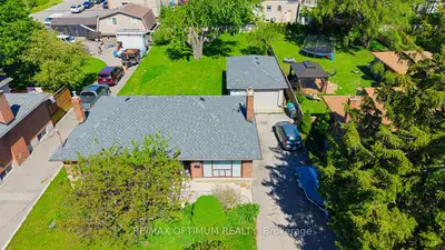 1747 Coram Crescent, Mississauga, On L4x 1l2