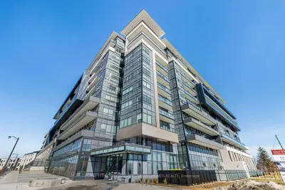 Condo Apartment in Oakville