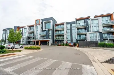 Condo Apartment in Oakville