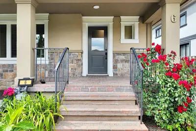 6 Parkchester Road, Toronto, On M6m 2r9