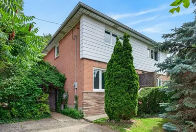 Semi-Detached in Burlington