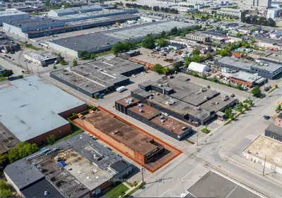 41 Advance Road, Toronto, On M8z 2s6