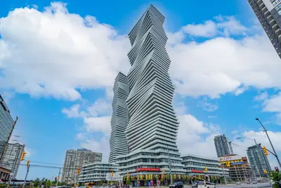 Condo Apartment in Mississauga