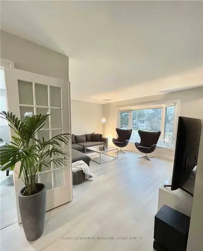 5299 Mericourt Road, Burlington, On L7l 3r2