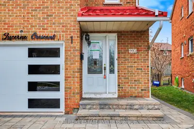 993 Lucerne Crescent, Mississauga, On L5c 3x6