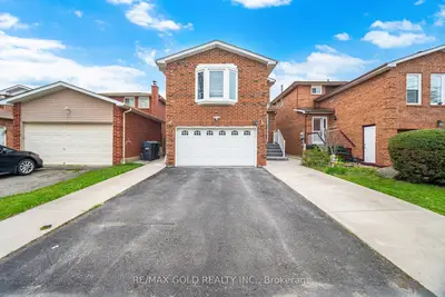 Detached in Brampton