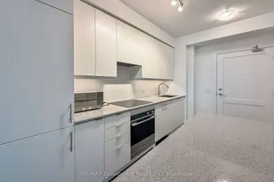 Common Element Condo in Mississauga