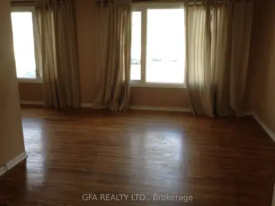 30 Reigate Avenue, Brampton, On L6v 2e3