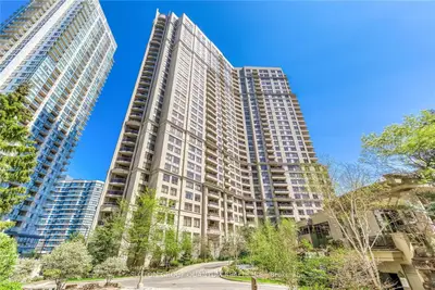 Condo Apartment in Mississauga