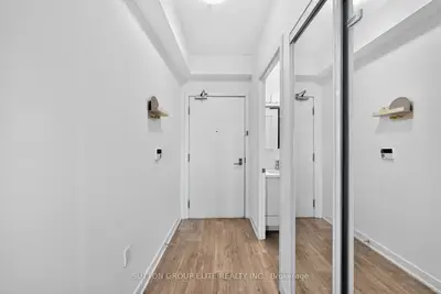 4699 Glen Erin Drive 302, Mississauga, On L5m 2e5