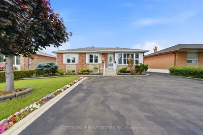 2870 Weston Road, Toronto, On M9m 2s3