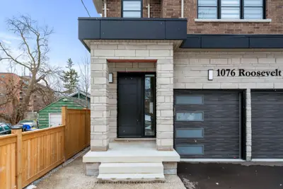 1076 Roosevelt Road, Mississauga, On L5g 3y8