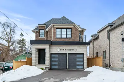 1076 Roosevelt Road, Mississauga, On L5g 3y8