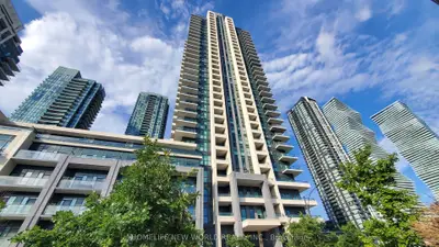 Condo Apartment in Mississauga