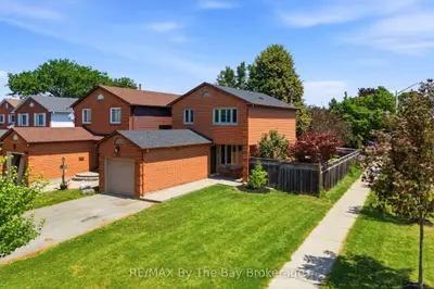 291 Woodlawn Crescent, Milton, On L9t 4v8