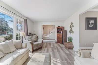 15 Braemar Drive, Brampton, On L6t 2l5