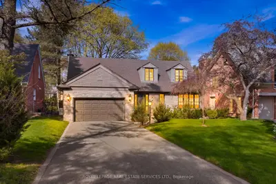 59 Edgevalley Drive, Toronto, On M9a 4p2