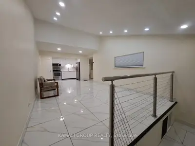 262 John Garland Boulevard 209, Toronto, On M9v 1n8
