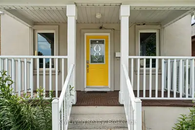 116 Seventh Street, Toronto, On M8v 3b4