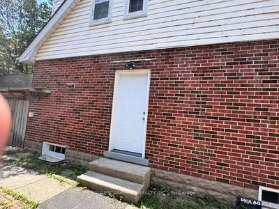 46 Plains Road E Lower Unit, Burlington, On L7t 2b9