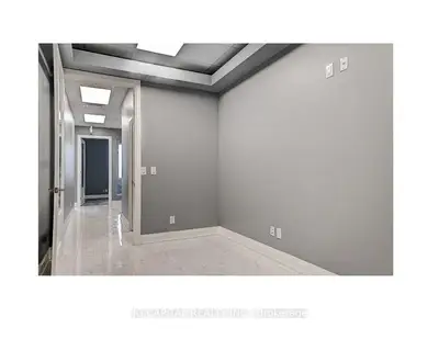 218 Export Boulevard 301, Mississauga, On L5a 0s7