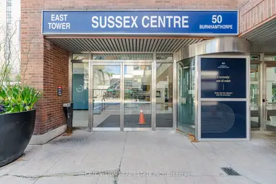 50 Burnhamthorpe Road W 106, Mississauga, On L5b 3c3