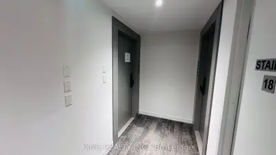 Condo Apartment in Oakville