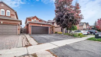 3926 Hazelridge Road, Mississauga, On L5n 6z4