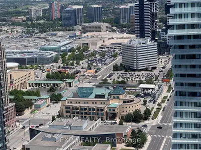 Condo Apartment in Mississauga
